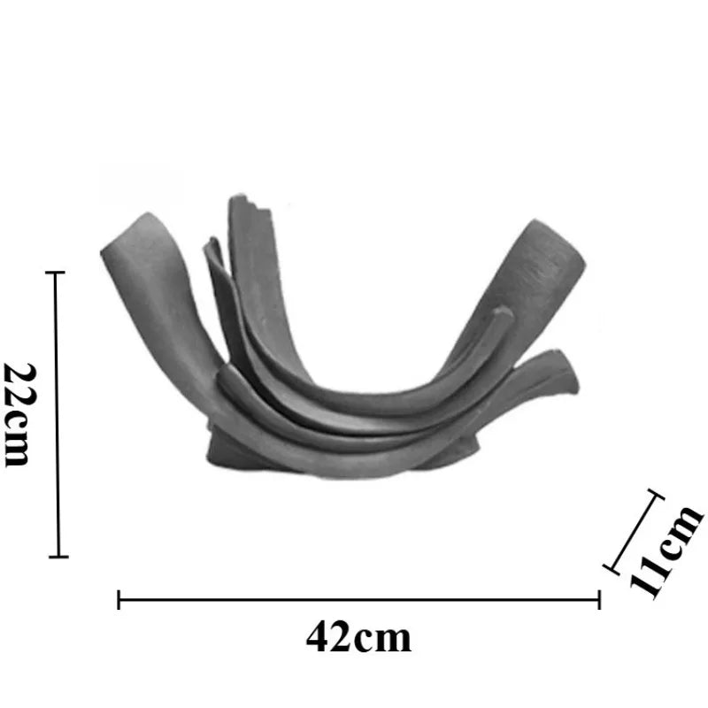 Modern Figurines Interior Elegant Room Ornaments Sculptures and Figurines for Bedroom Living Room Decoration Accessories